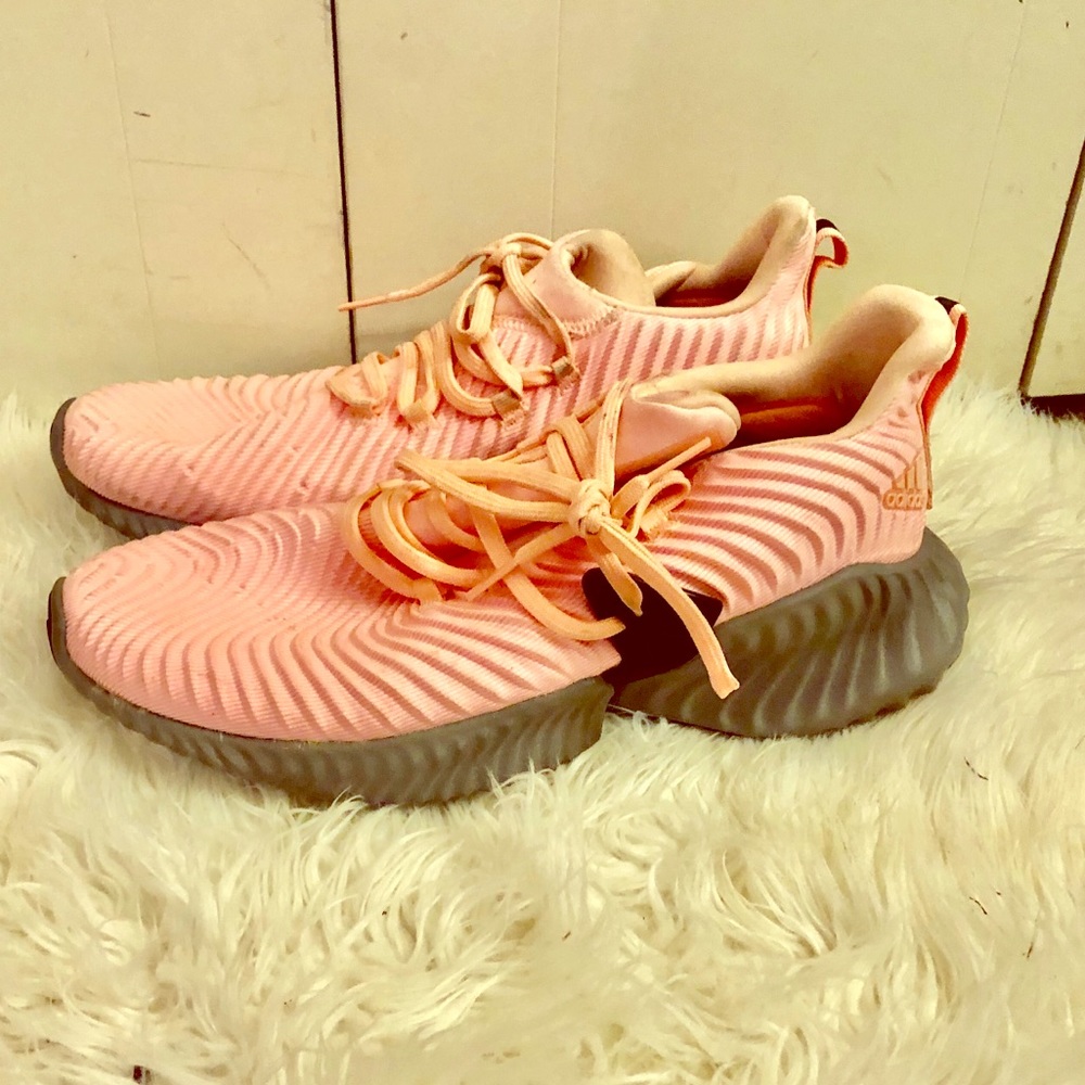 Adidas Coral tennis shoes